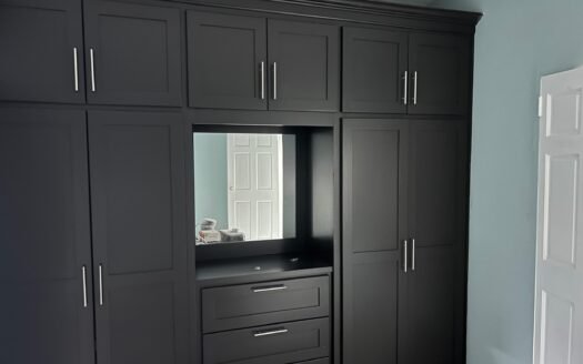 1 Bedroom Apartment Jerningham Road,Charlieville.