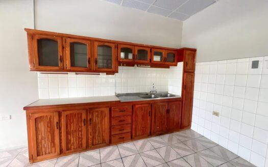 3 Bedrooms Apartment, Greig Street, Balmain Couva