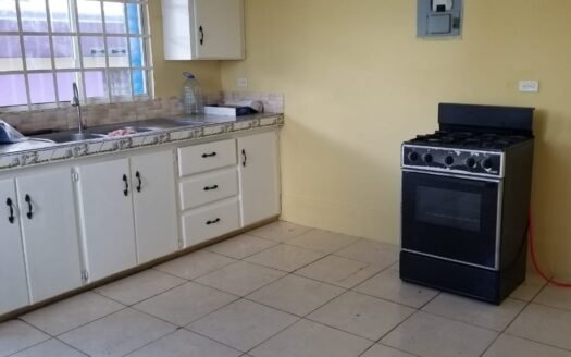 1 Bedroom Apartment Lennard Street, Carapichaima