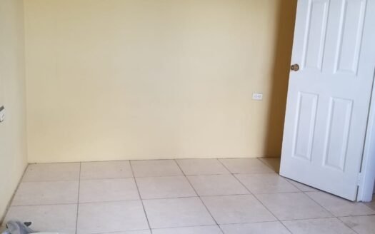 1 Bedroom Apartment Lennard Street, Carapichaima