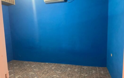 2 Bedroom Apartment, La Romain