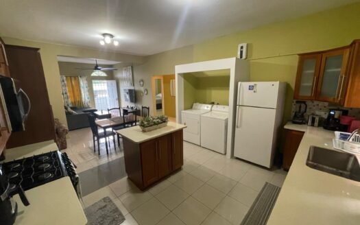 Furnished 2 Bedroom Apartment, Carenage