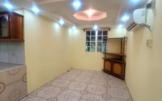 Semi-Furnished 3 Bedroom Condo, Penal