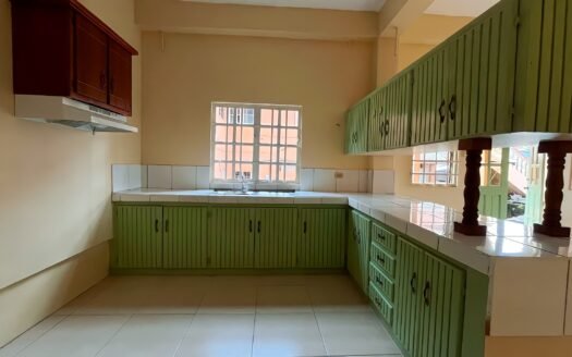 2 Bedroom Apartment, Pond Street, La Romain