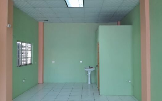 Commercial Space Longdenville