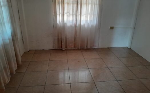 2 Bedroom Townhouse, Caparo.