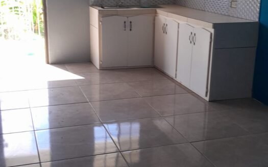 Pet friendly 1 Bedroom Apartment Penal