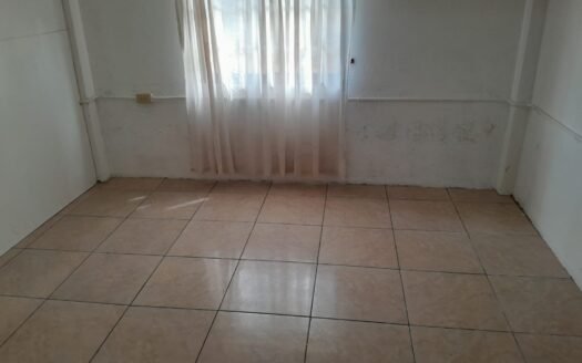 2 Bedroom Townhouse, Caparo.