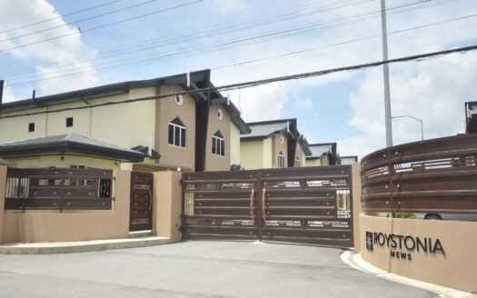 3 Bedroom Unfurnished Townhouse for Sale
