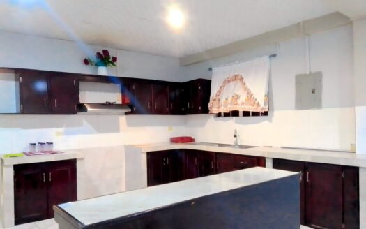 Semi-Furnished 2 Bedroom Apartment, La Romain